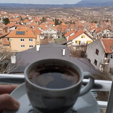 Maki I Jeka Apartment